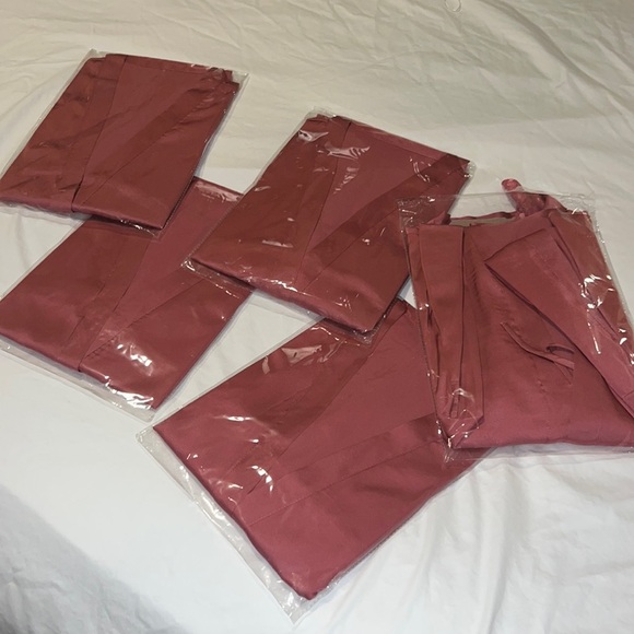 Bridesmaid Robes Gift Bridal Party Silk Lace Trim Robe Dusty Pink Adult One Size - Picture 2 of 11